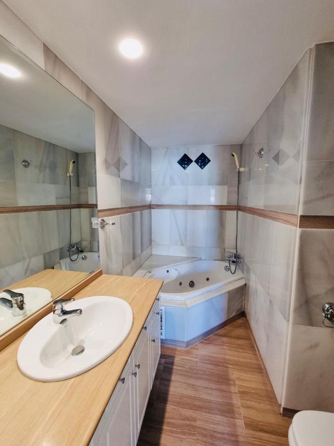 Ferienwohnung G&G Isla Marina Puerto Benalmádena Exterior foto